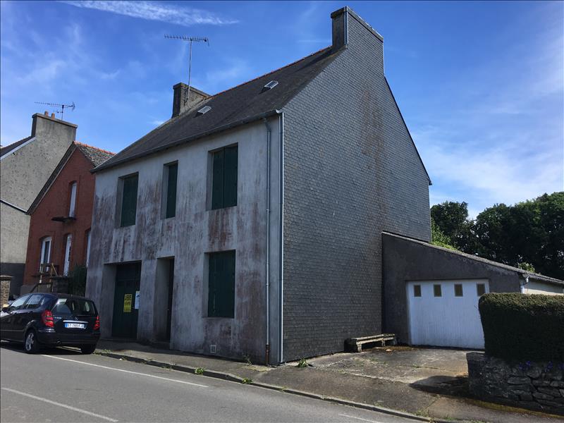 Maison - 5 pièces - 90 m² - EDERN (29)