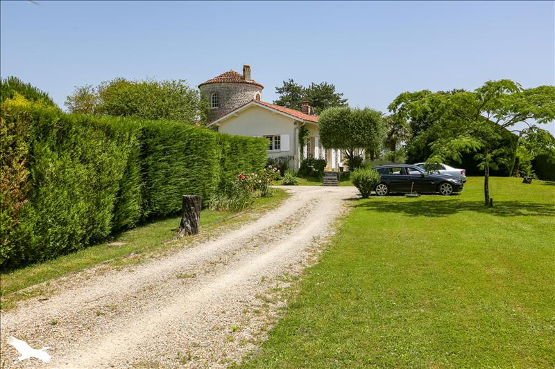 Vente maison Barbezieux st hilaire (16300) 7 pièces 202 m² 2902476