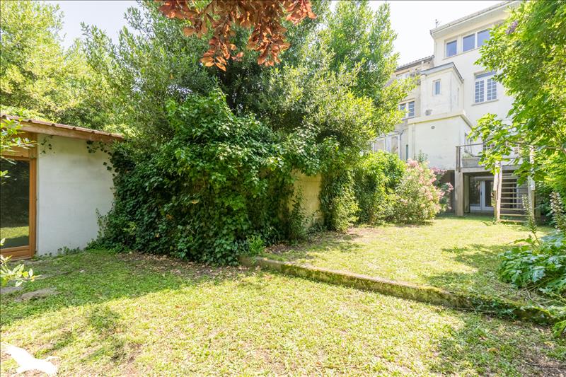 Maison - 8 pièces - 215 m² - BORDEAUX (33)