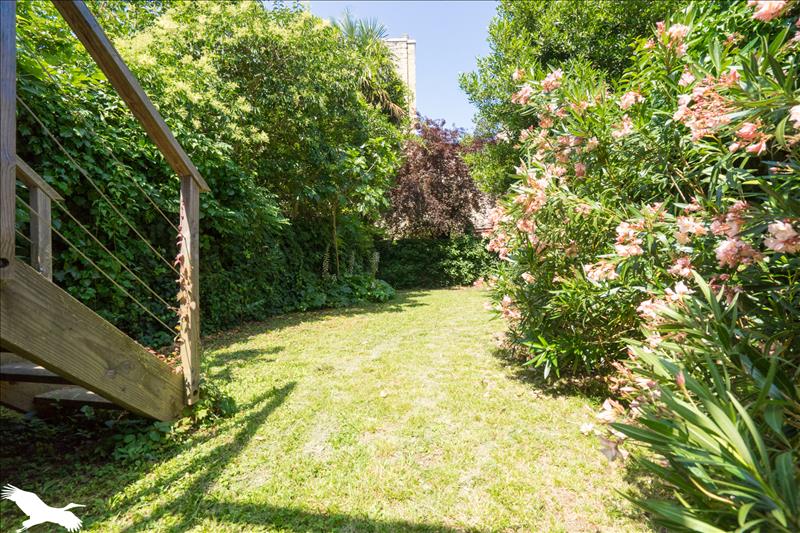Maison - 8 pièces - 215 m² - BORDEAUX (33)
