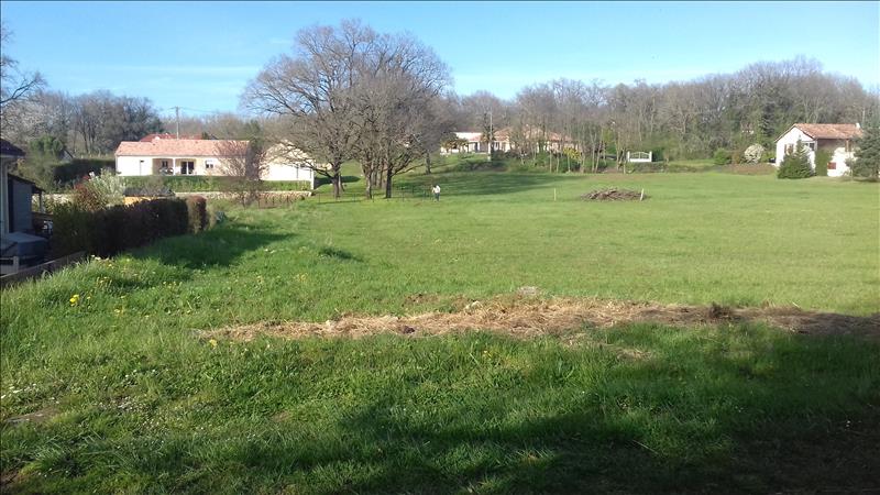 Terrain - 1492 m² - TAURIAC (46)
