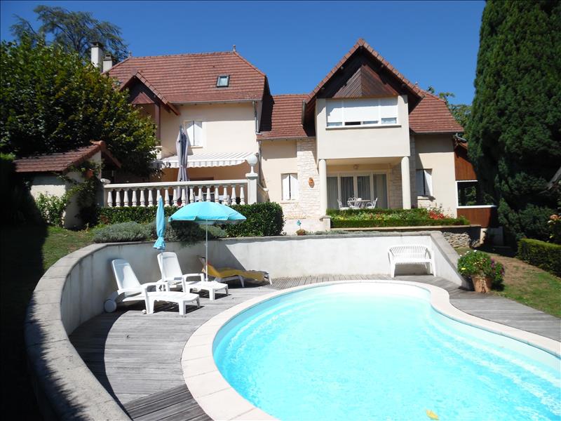 Maison - 9 pièces - 240 m² - LEYME (46)