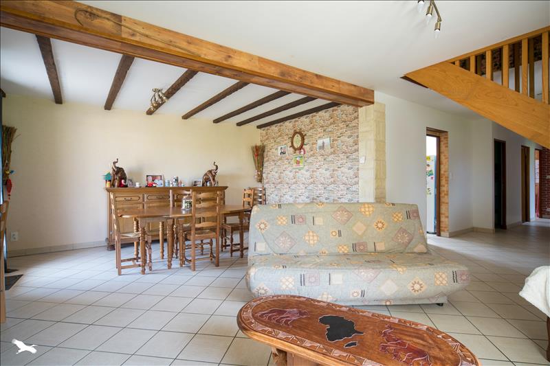 Maison - 7 pièces - 132 m² - TAURIAC (46)