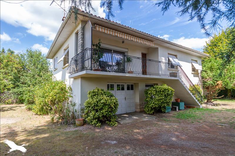 Achat Vente Maison 6 Pieces De 225m A Coutras 33