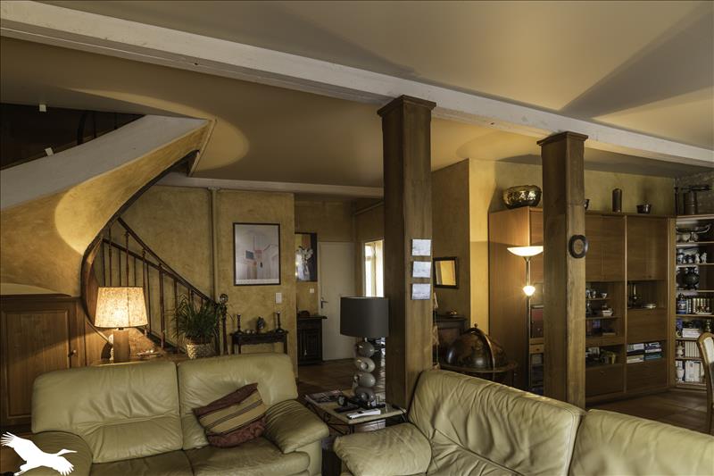Maison - 7 pièces - 150 m² - MONTCUQ (46)