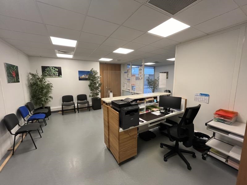 Achat Murs libres  ST CYR SUR LOIRE (37540) - 191 m²